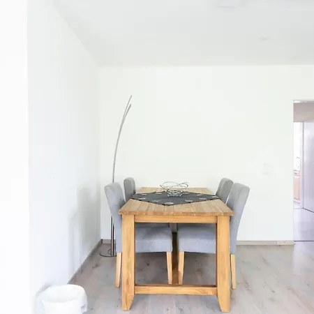 Cosy Flat With Mercatorstrasse View Wifi - Smart Tv * Duisburg