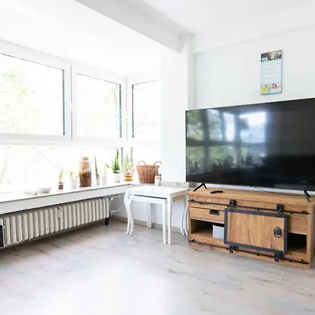 Cosy Flat With Mercatorstrasse View Wifi - Smart Tv