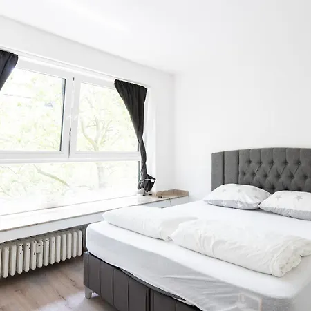 Appartement Cosy Flat With Mercatorstrasse View Wifi - Smart Tv