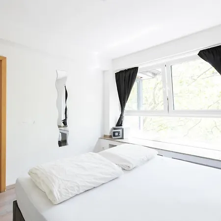 Cosy Flat With Mercatorstrasse View Wifi - Smart Tv Appartement