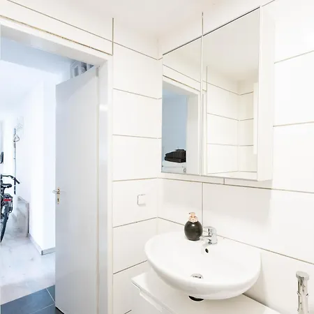 Appartement Cosy Flat With Mercatorstrasse View Wifi - Smart Tv *